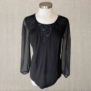 𝅺🌸3 for $30🌸 Lucky Brand Sheer Sleeve Blouse with Lace